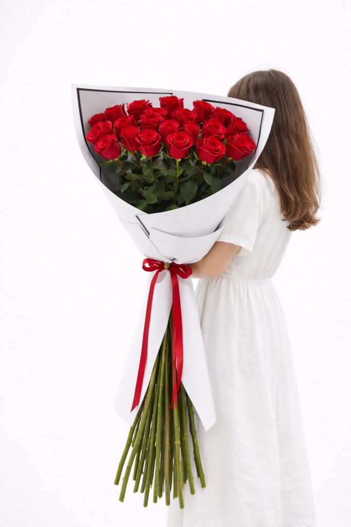 Extra Long Roses Extra long stem red roses 100cm - DOZARI STUDIO - Same Day Flower ...